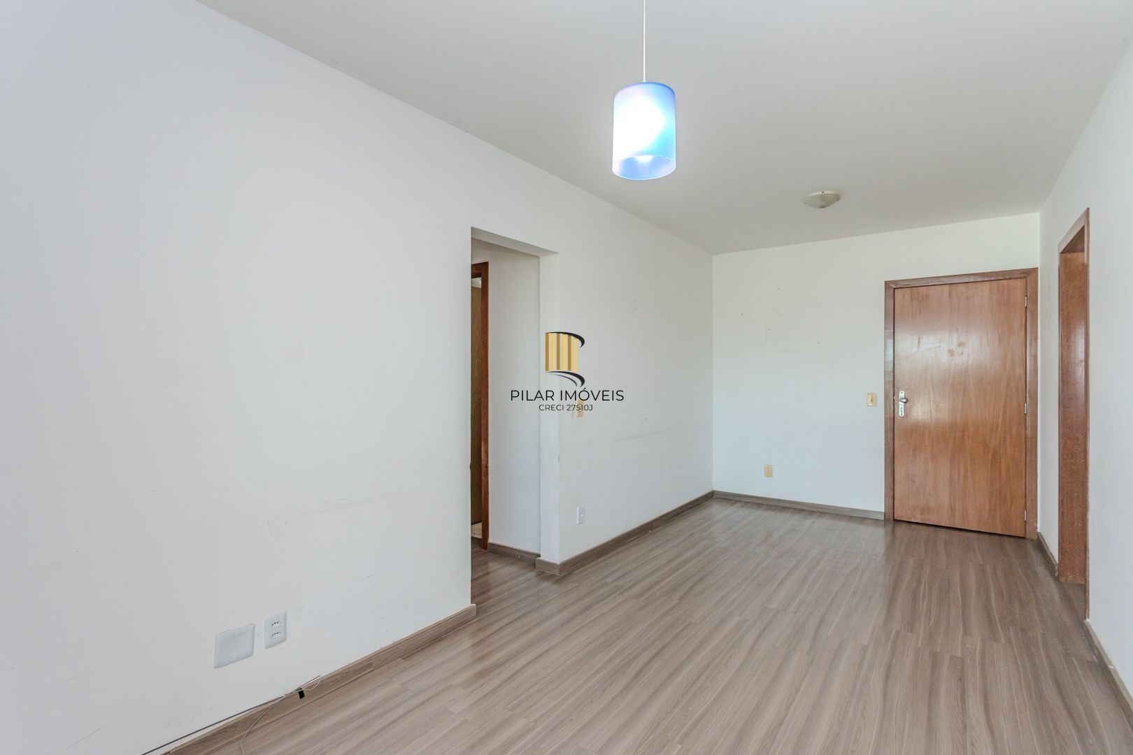 Apartamento na Cavalhada de 2 dormitórios e vaga DESOCUPADO