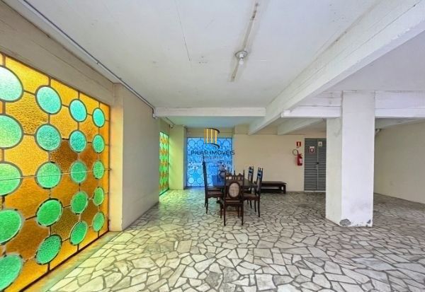 Apartamento no bairro Santana de 3 dormitórios e vaga DESOCUPADO