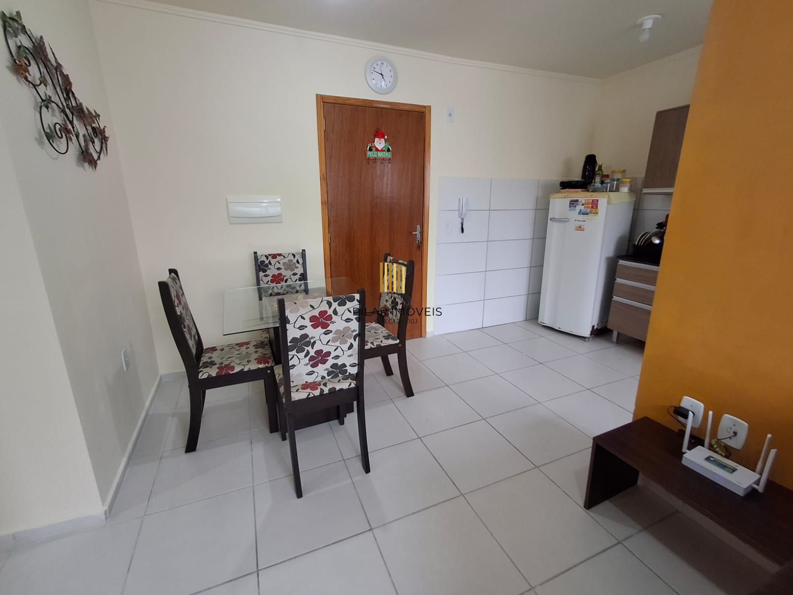 Apartamento 02 dormit com vaga fixa, no bairro Chapéu do Sol, em Porto Alegre