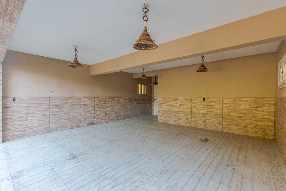 Casa de Condomínio com 3 Quartos à venda, 310m² - Vila Elsa