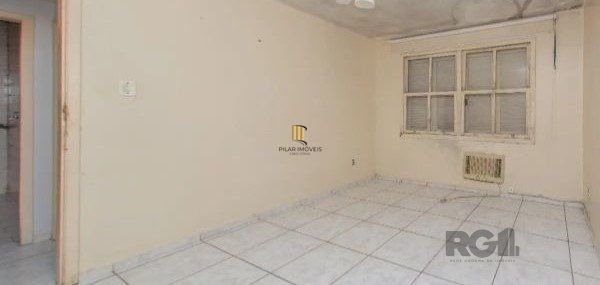 Apartamento de 2 dormitórios com vaga coberta
