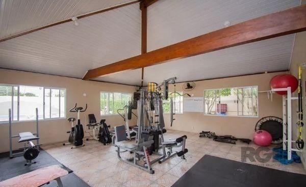 Casa condomínio no Humaitá de 3 dormitórios e vaga DESOCUPADA