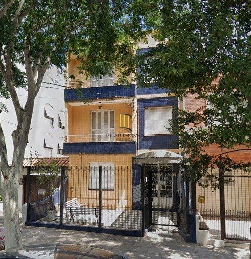 Apartamento no bairro Auxiliadora de 2 dormitórios