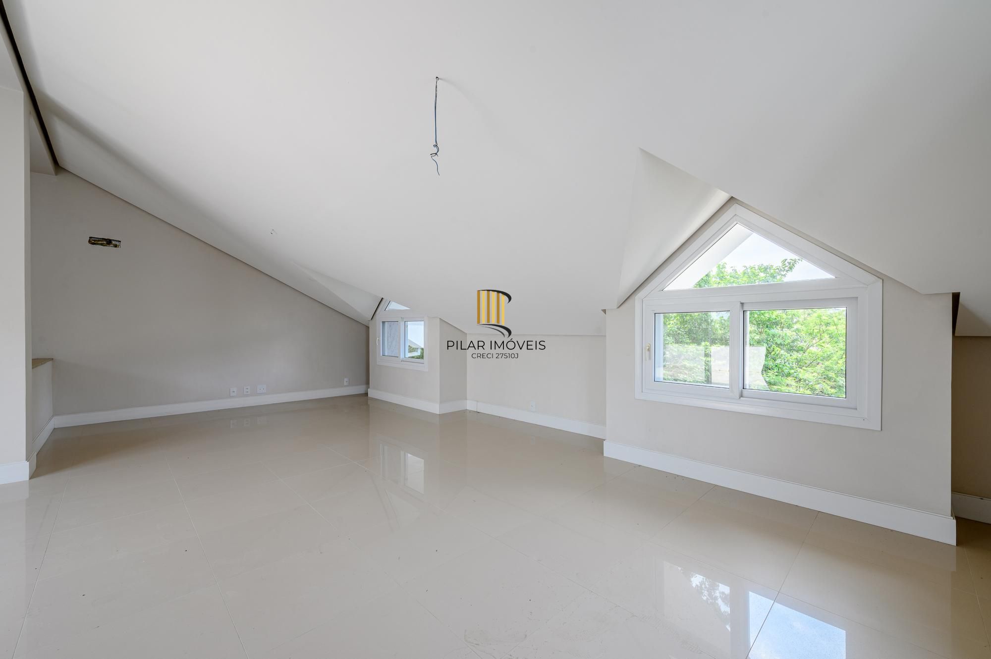 Casa de Condomínio 3 dormitórios no bairro Tristeza