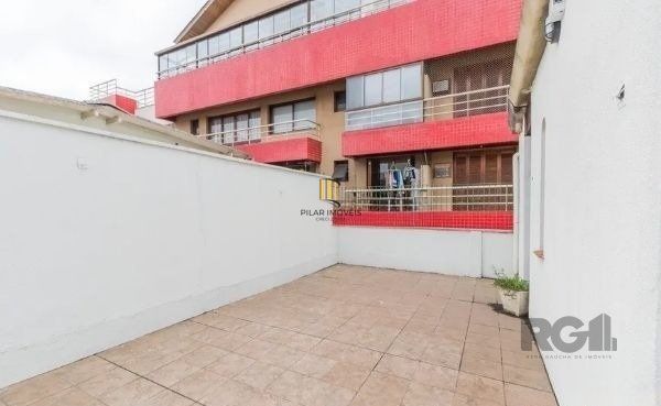 Cobertura no bairro Santana com 3 dormitórios e 2 vagas desocupada