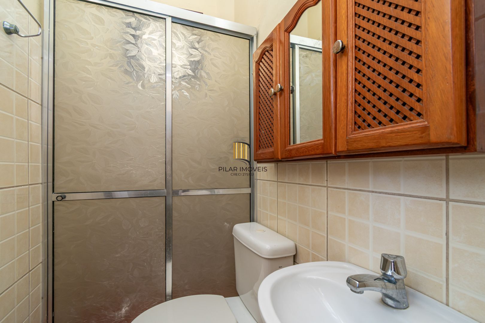 Casa 3 dormitórios no bairro Azenha