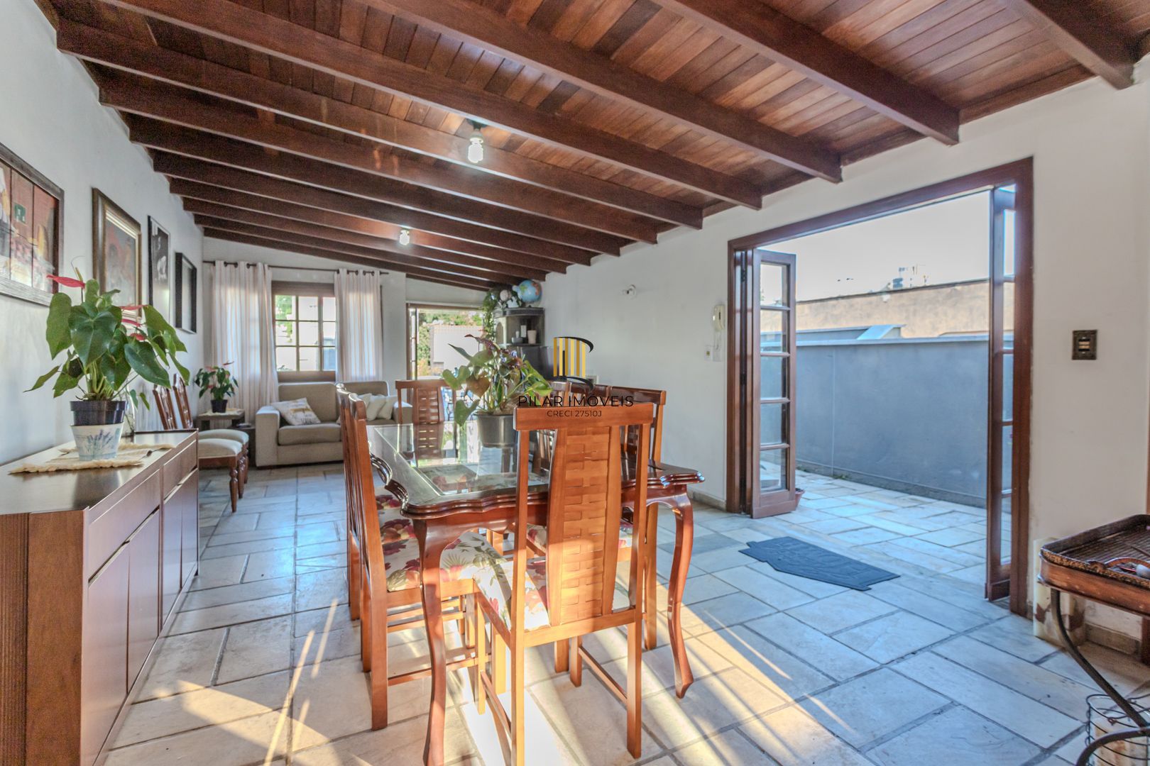 Cobertura duplex no bairro Petrópolis de 3 dormitórios vaga e terraço