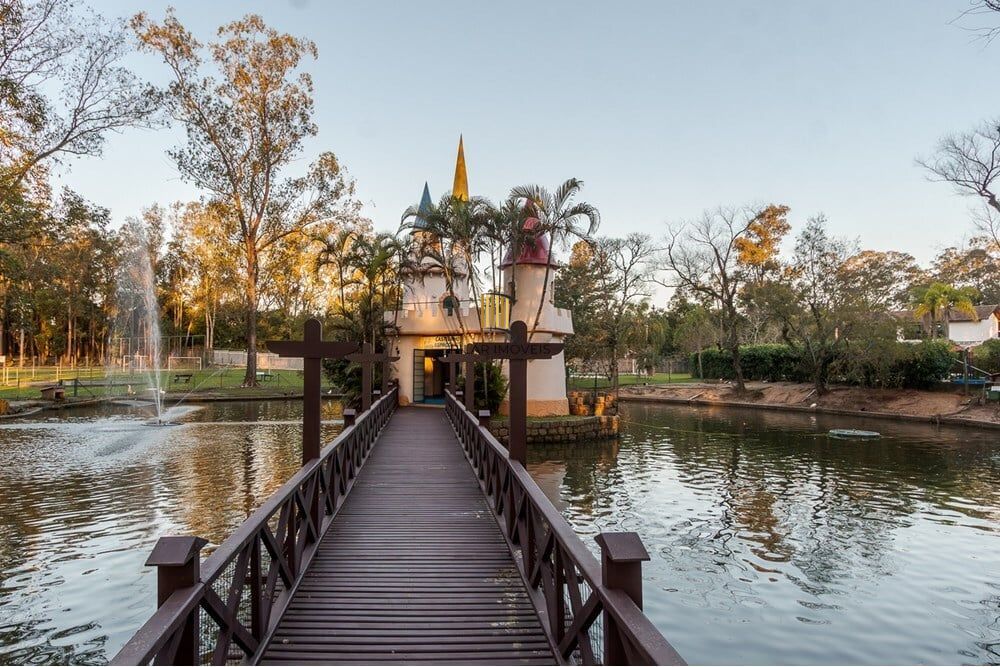 Casa de Condomínio com 3 Quartos à venda, 310m² - Vila Elsa