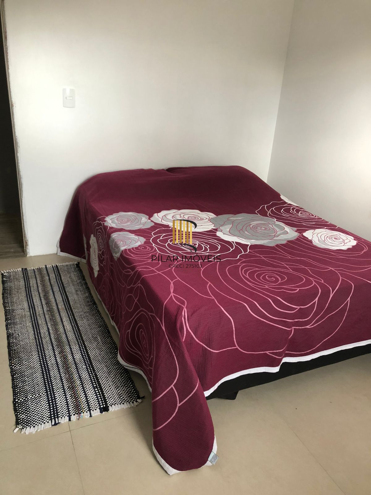 Casa 2 dormitórios no bairro Village