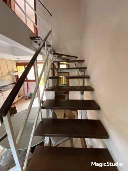 Casa com 3 quartos e 107m² à venda em Jardim Itu, Porto Alegre.