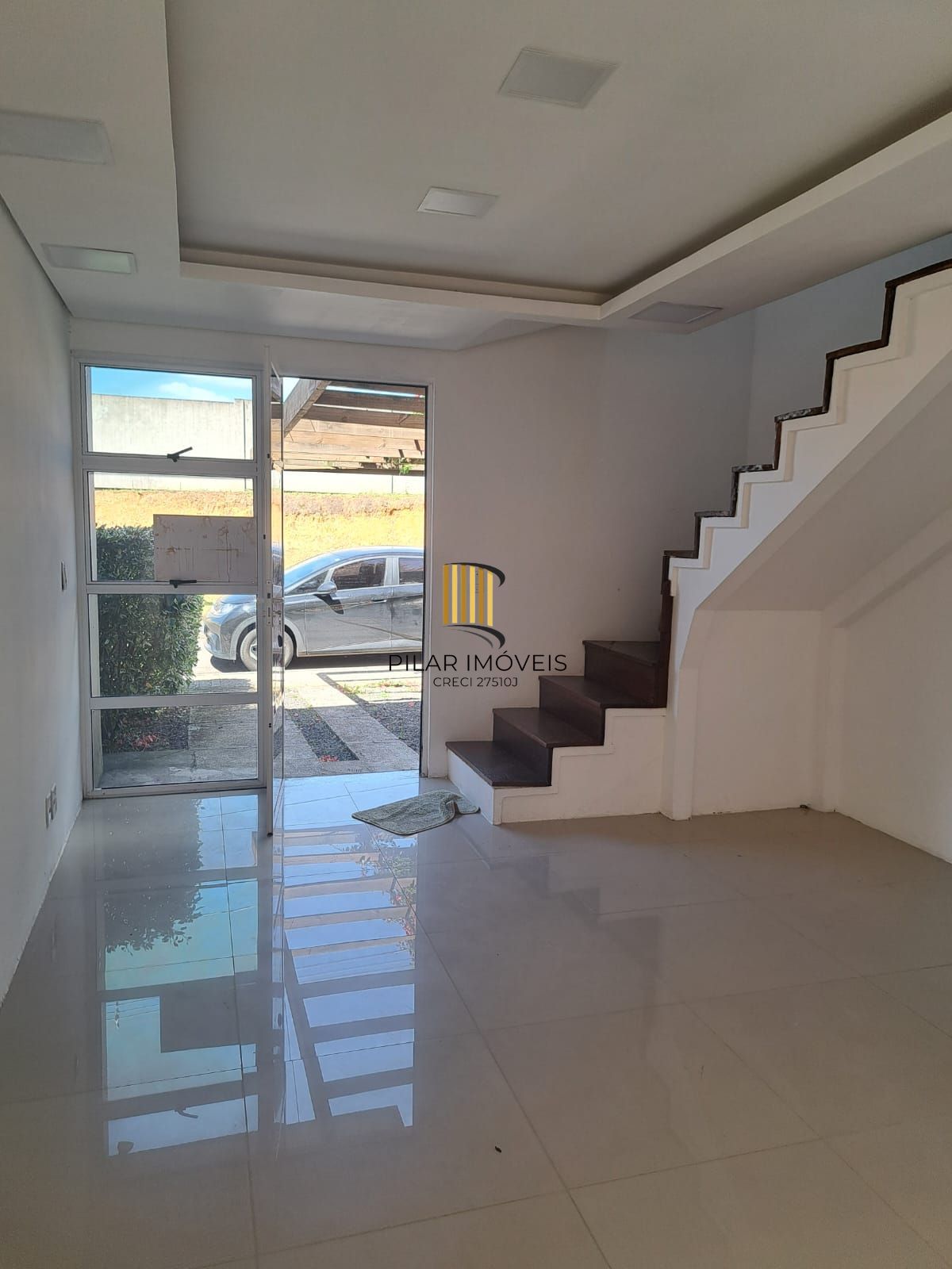 Sobrado 2 dormitórios no bairro Morada Gaúcha