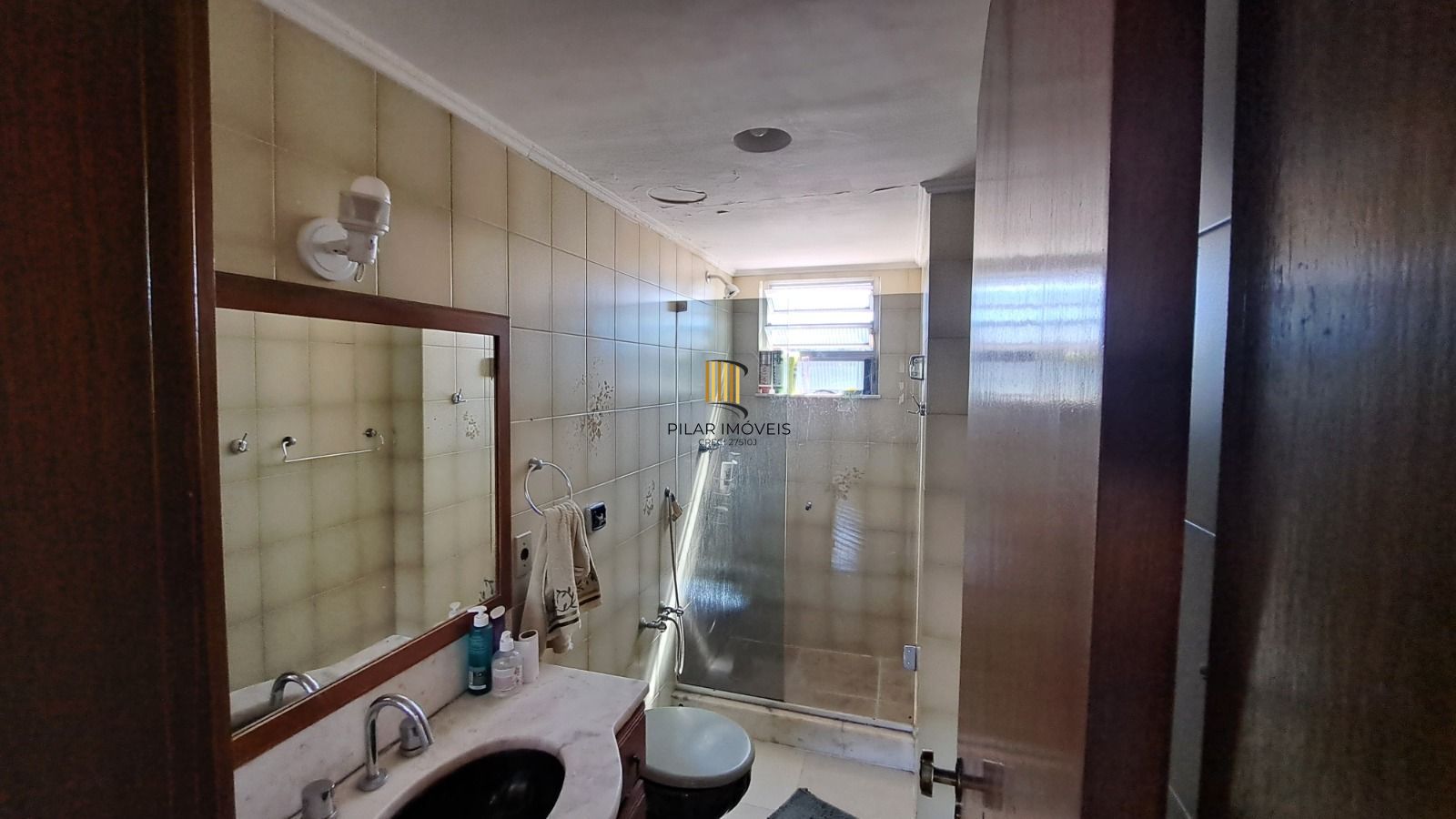 Cobertura no bairro Cristal de 3 dormitórios e 2 vagas