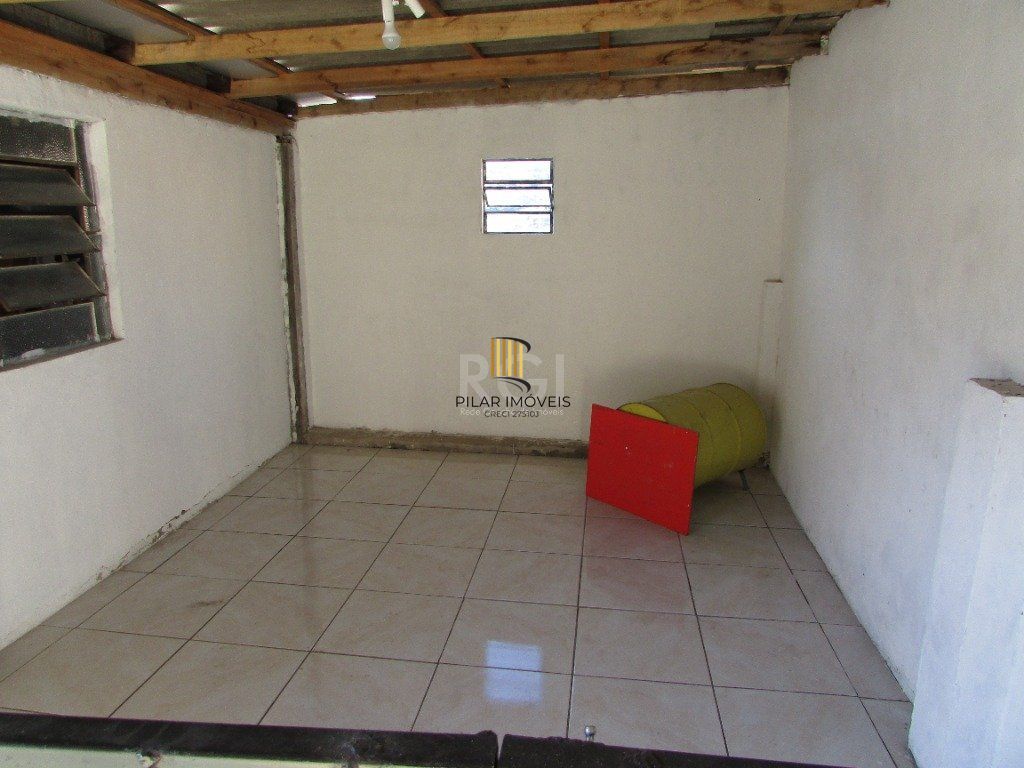 Casa para Venda - 180m², 3 dormitórios, 2 vagas - Jardim Carvalho