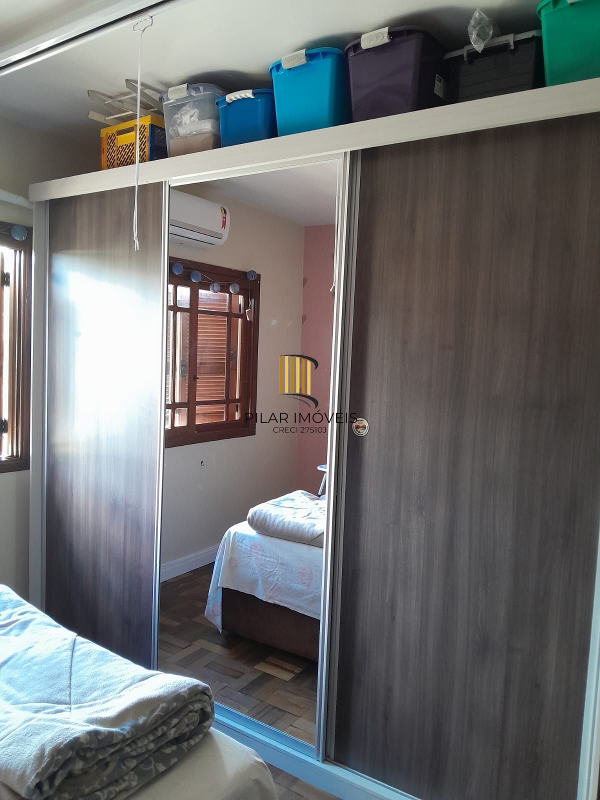 Casa sobrado a Venda de 5 Quartos, 1 Suite e 4 Vagas de Garagem com 235M²privt.