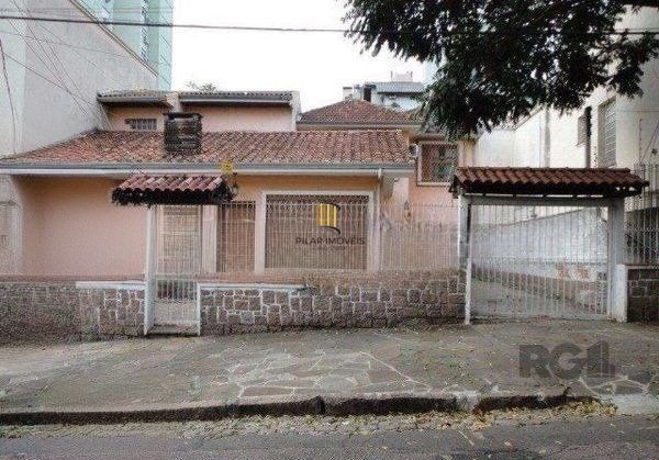Casa 3 Dormitório(s) Bairro Petrópolis