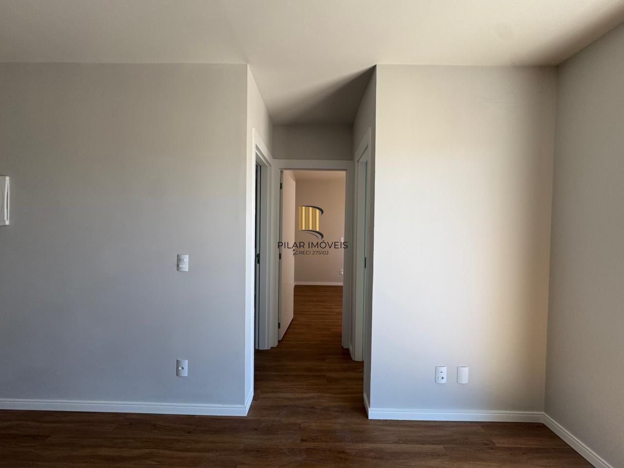 Apartamento de 2 dormitórios e vaga semi mobiliado em Canoas