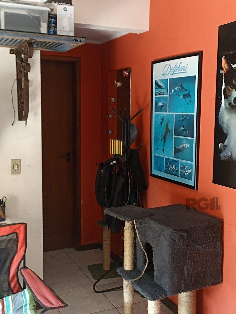 APTO DE 01 DORMITÓRIO COM SACADA , ELEVADOR NA CIDADE BAIXA