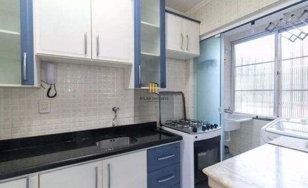 Apartamento no Centro de 1 dormitório semi mobiliado