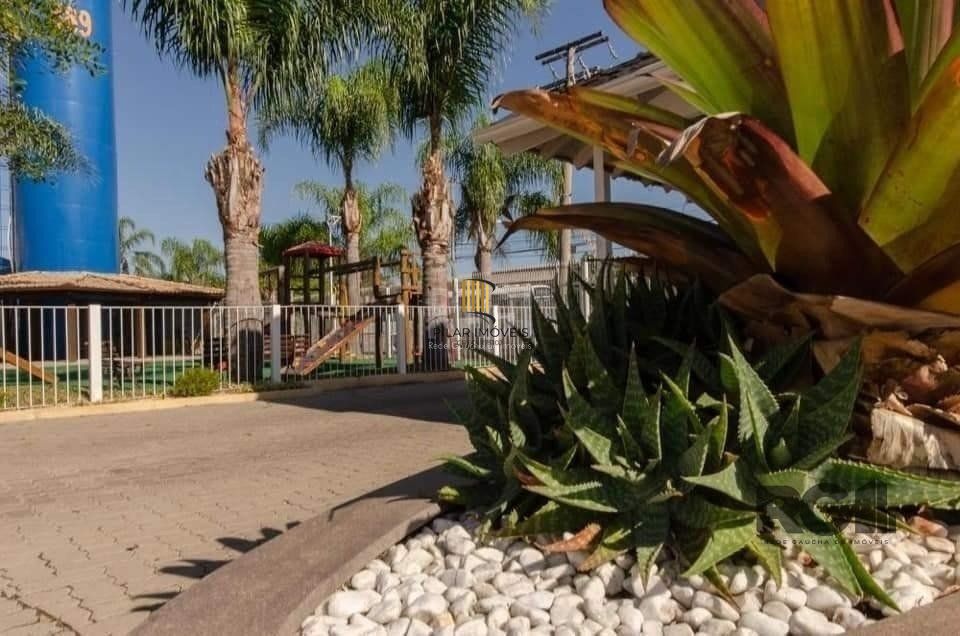 Casa em Condomínio no Humaitá de 2 dormitórios vaga e infra