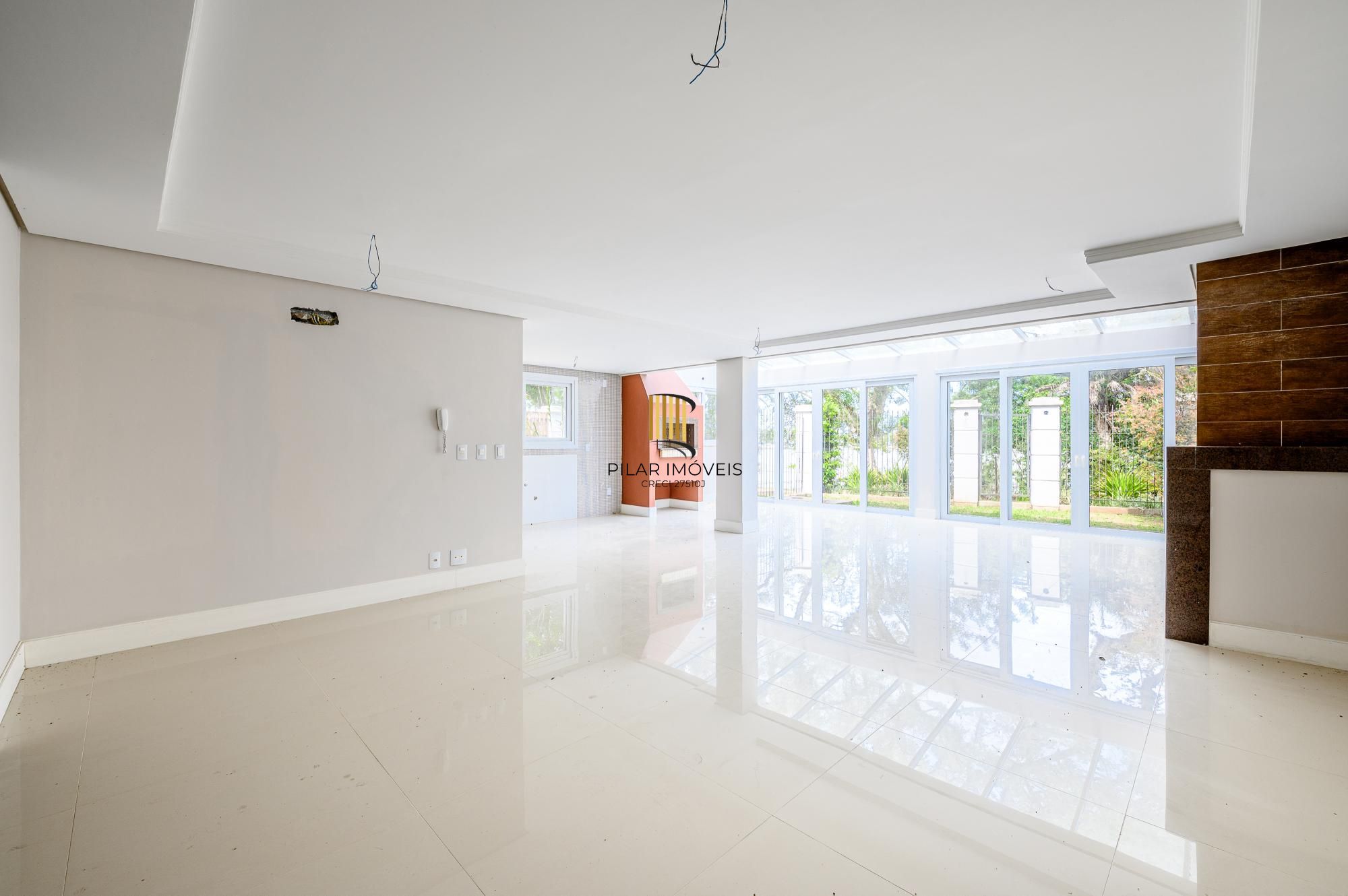 Casa de Condomínio 3 dormitórios no bairro Tristeza