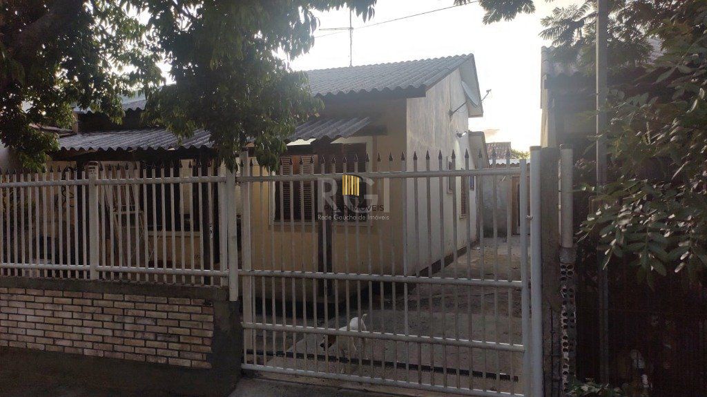 Casa 2 dormitórios no bairro São José