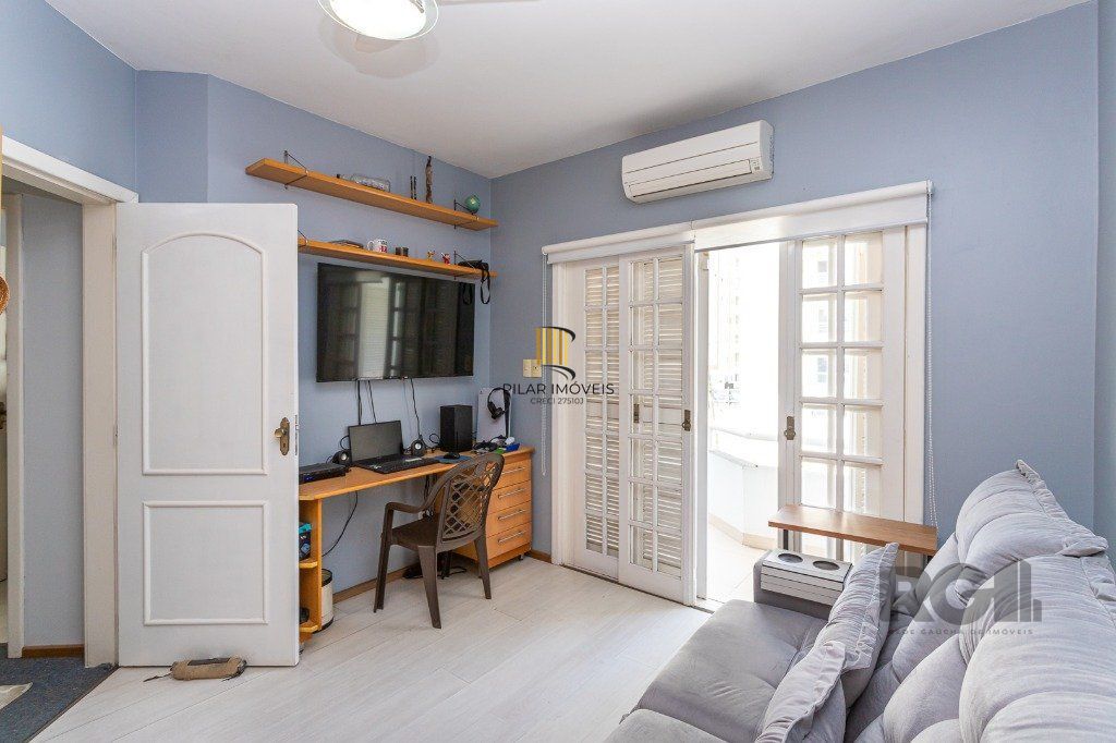 casa sobrado no Alto Petrópolis de 5 dormitórios e 3 vagas