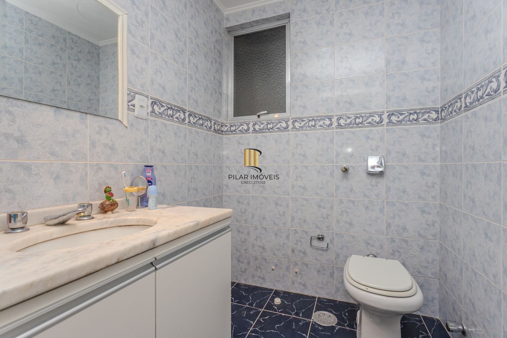 OCASIÃO 3 dormitórios, suíte e vaga, 106m² privativos, por R$ 400 mil