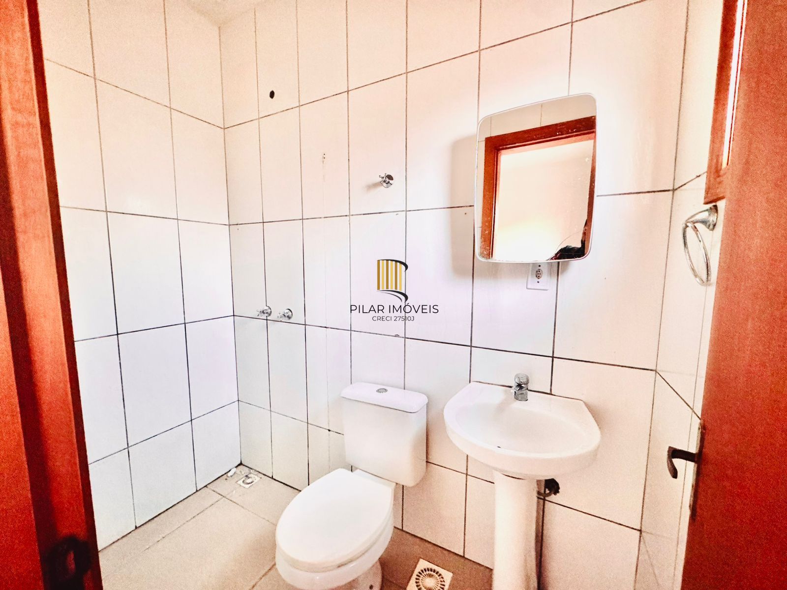 Casa 3 dormitórios no bairro Jardim Algarve