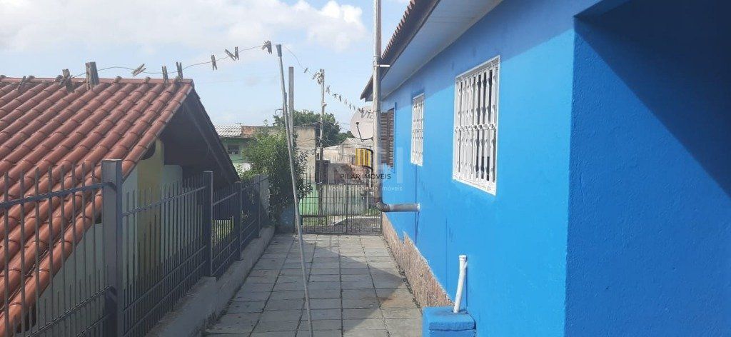 Casa para Venda - 68m², 2 dormitórios, 1 vaga - Belém Novo