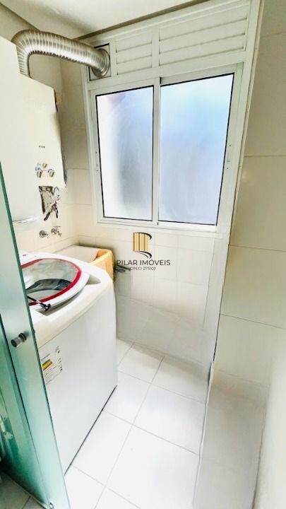 Apartamento no Condomínio Park Plaza de 2 dormitórios e vaga