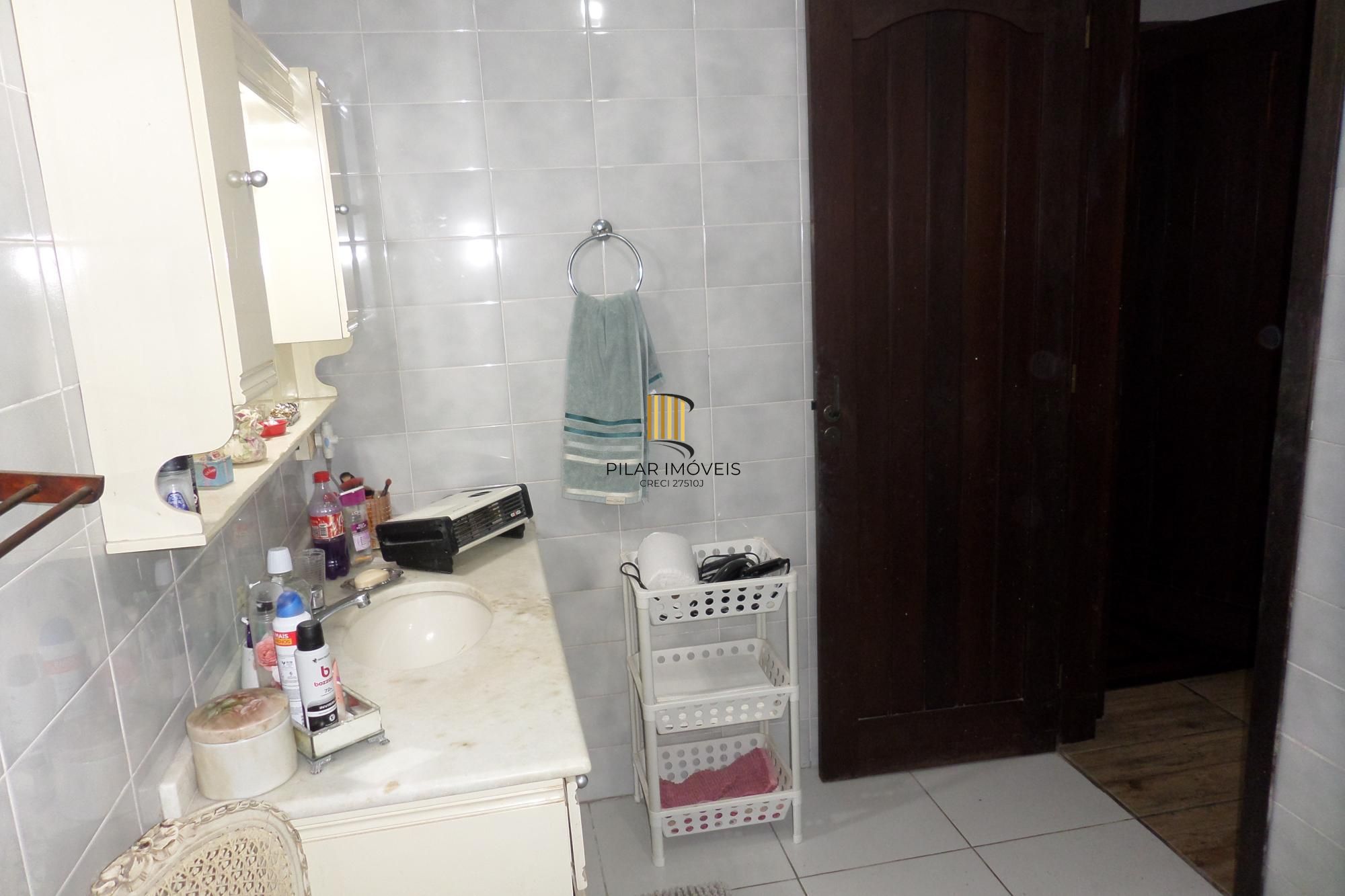 Apartamento no bairro Indepndência com 94m² de 2 dormitórios