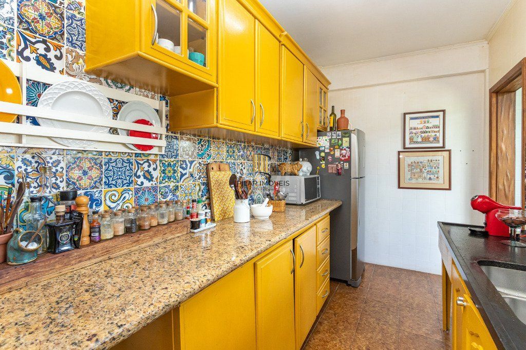 Apartamento no Rio Branco de 4 dormitórios e vaga