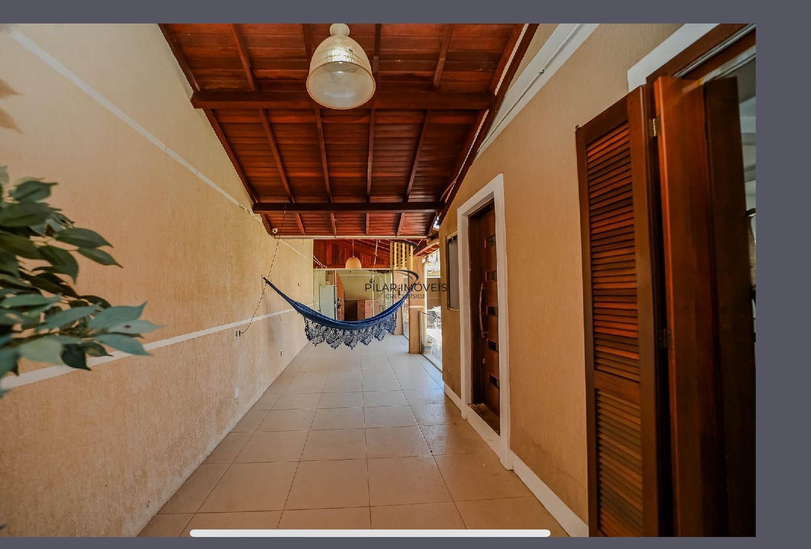 Casa 5 dormitórios no bairro Sarandi