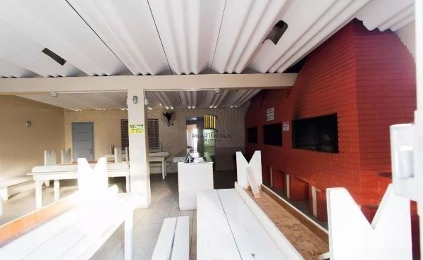 Apartamento no Camaquã de 3 dormitórios