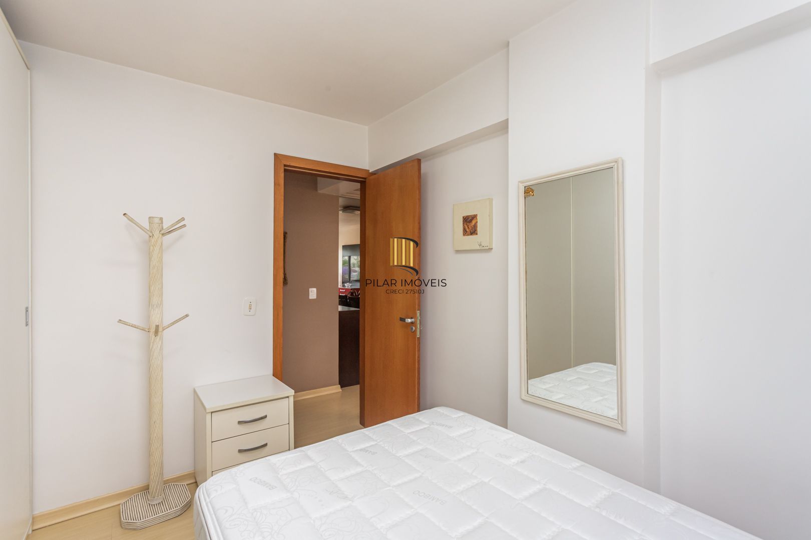 Apartamento 2 dormitórios no bairro Moinhos de Vento