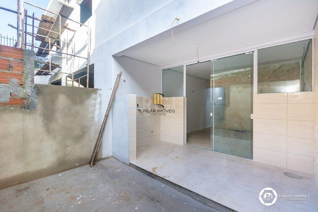 Casa Sobrado NOVO de 3 dormitórios 2 vagas