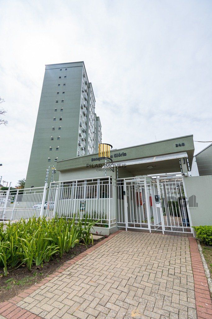 APTO DÉCIMO TERCEIRO ANDAR COM GARAGEM E ELEVADOR. ÓTIMA VISTA