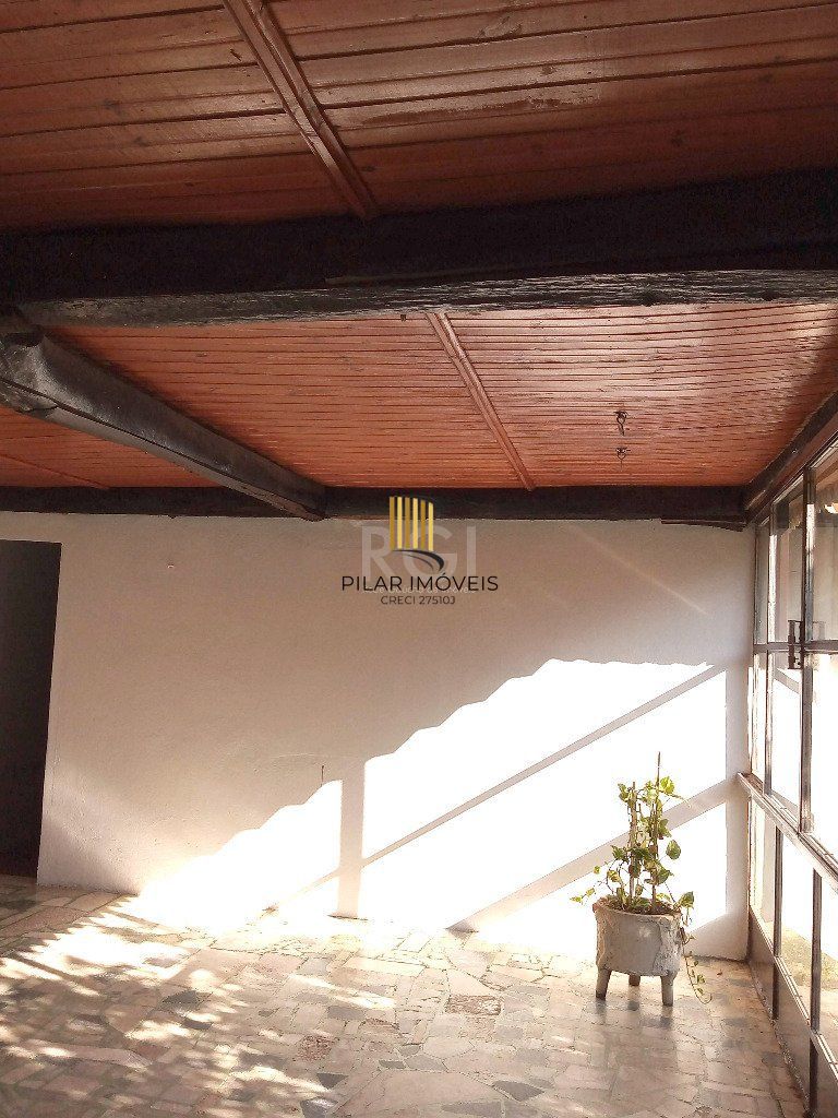 Casa para Venda - 170m², 4 dormitórios, sendo 1 suites, 2 vagas - Tristeza