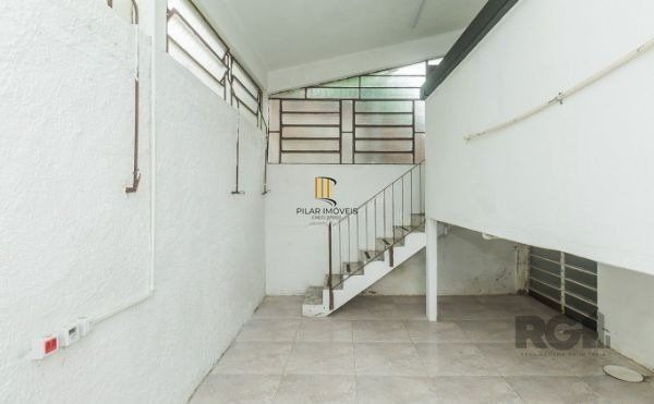 Casa 5 dormitórios no bairro Jardim Sabará