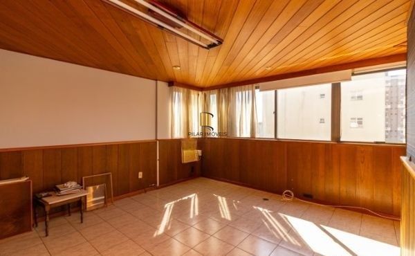 Cobertura no bairro Higienópolis de 4 dormitórios  4 vagas e piscina DESOCUPADA