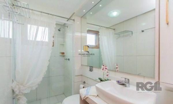 Apartamento com 3 dormitórios sendo 1 suíte à venda, 108 m²