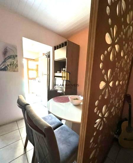 Casa no bairro Hípica de 2 dormitórios e vaga