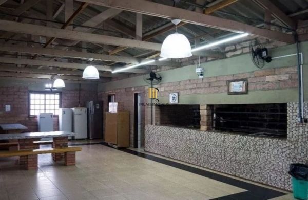 Apartamento de 2 dormitórios e *vaga no bairro Cavalhada