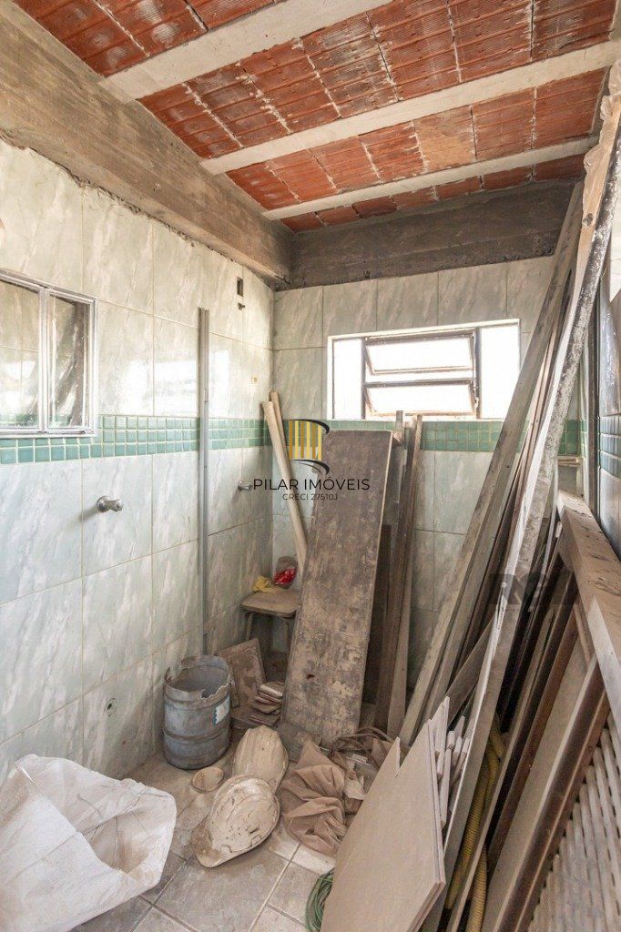 Casa 2 Dormitório(s) Bairro Jardim do Salso