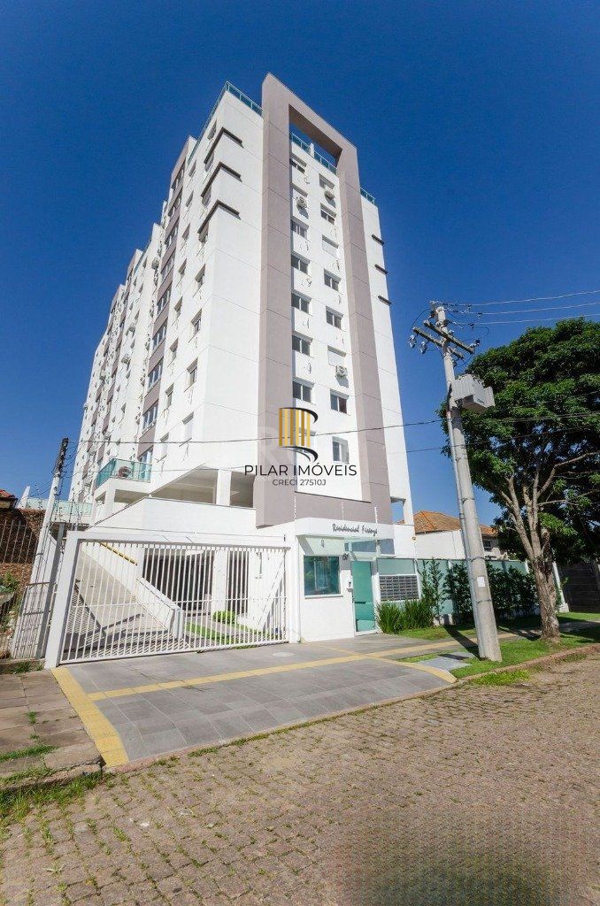 Cobertura duplex na Medianeira de 2 dormitórios e 2 vagas