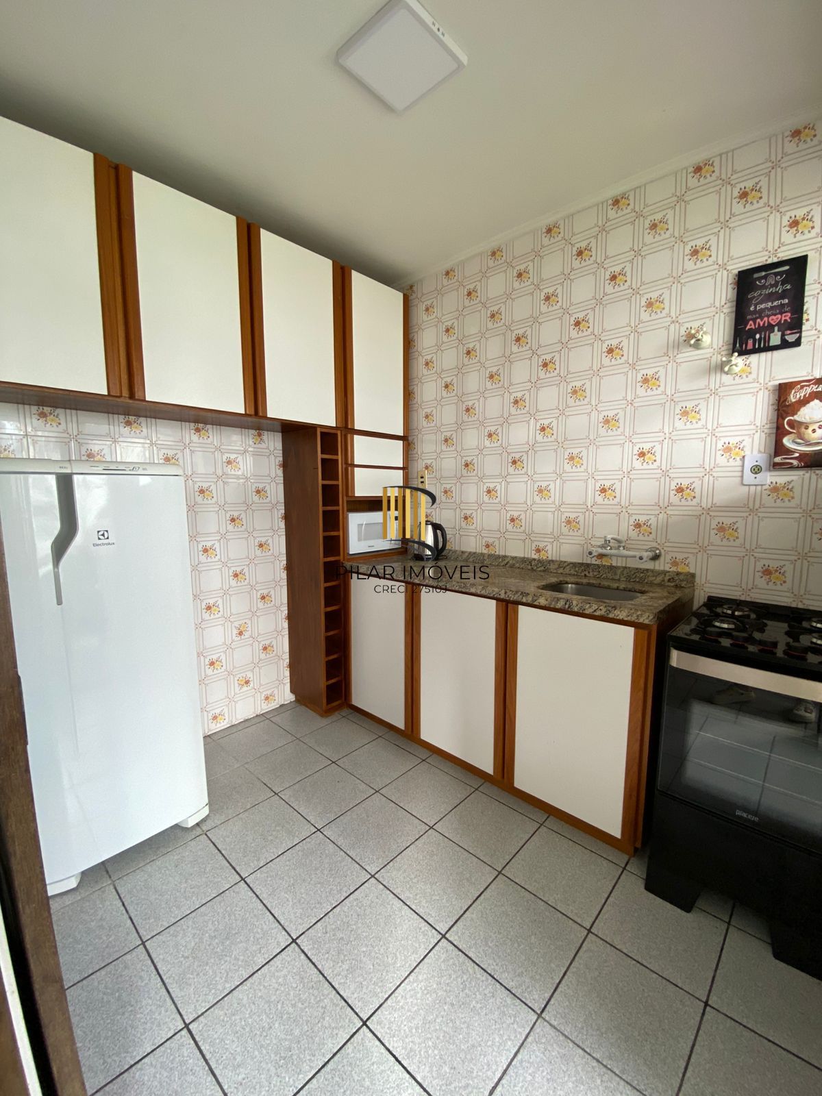 Apartamento no Centro de Tramandaí de 2 dormitórios e vaga