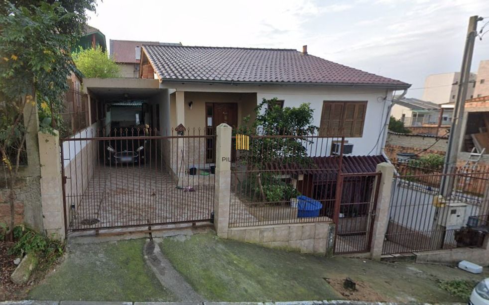 Casa no bairro Santa Fé com 3 dormitórios e 3 vagas - Pilar Imóveis