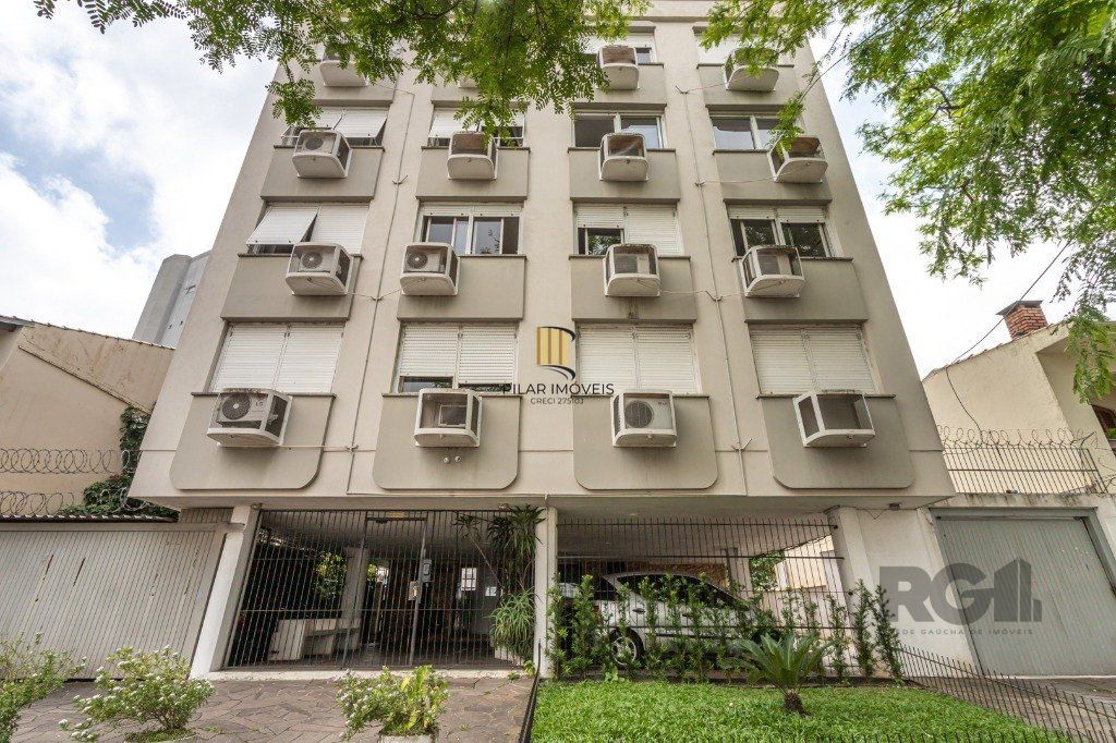 Cobertura 1 dormitório no bairro Santa Cecília