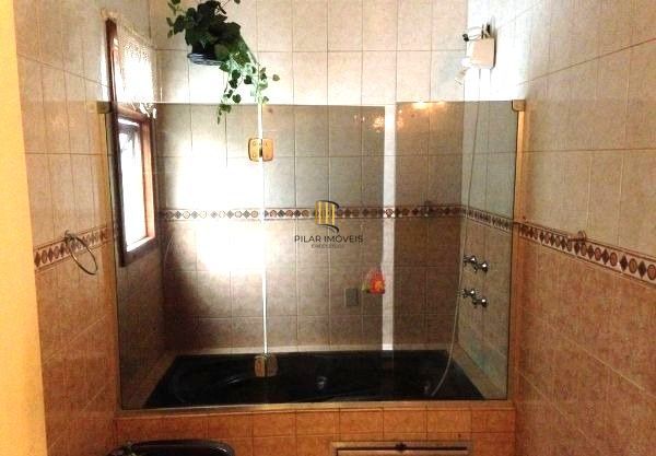 Casa no bairro Chácara das Pedras de 3 dormitórios