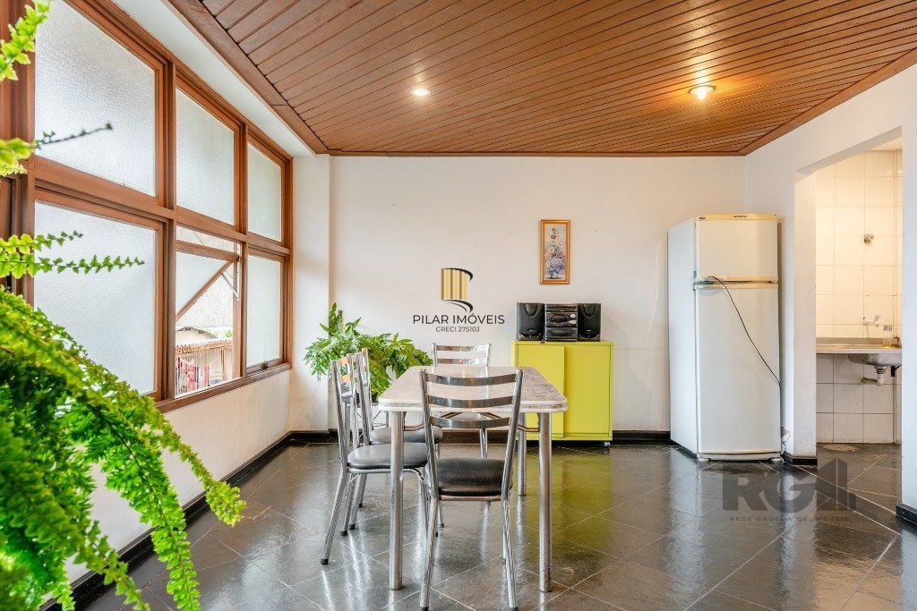 Cobertura no Cristo Redentor de 4 dormitórios e vaga DESOCUPADA